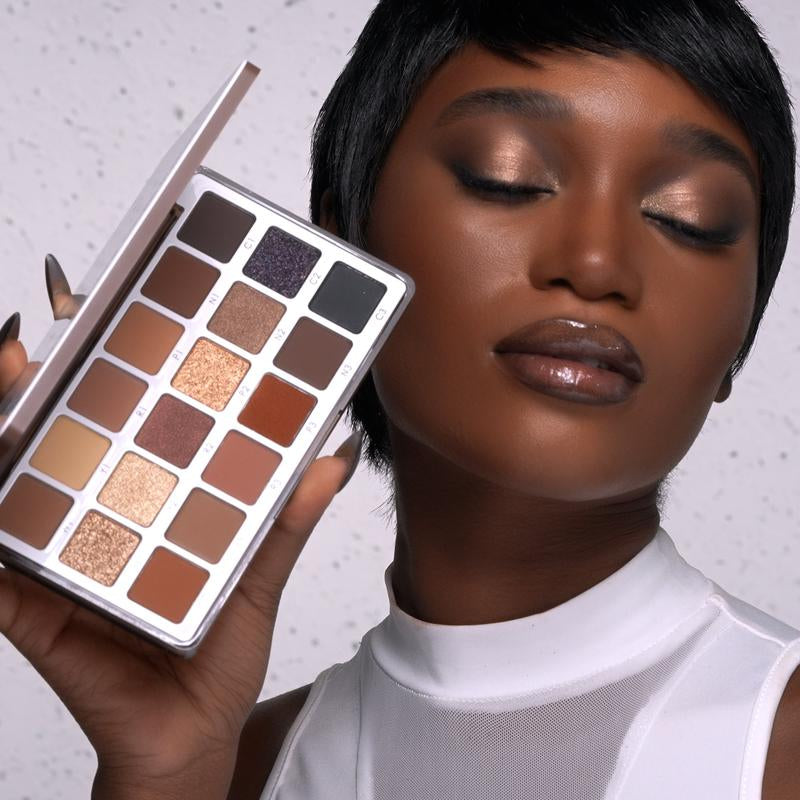 EYE SCULPT TEXTURE and TONE EYESHADOW PALETTE